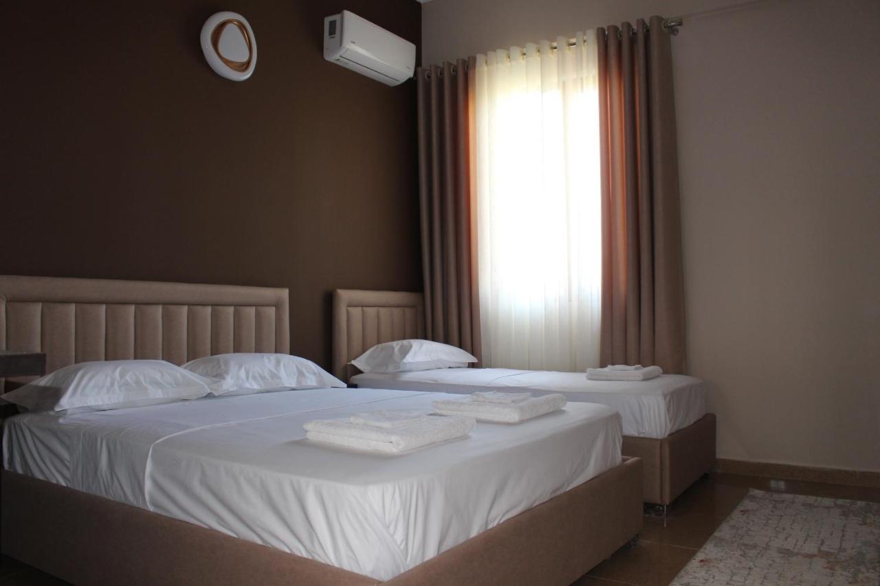 Hotel Vila Maledhi Берат Екстериор снимка