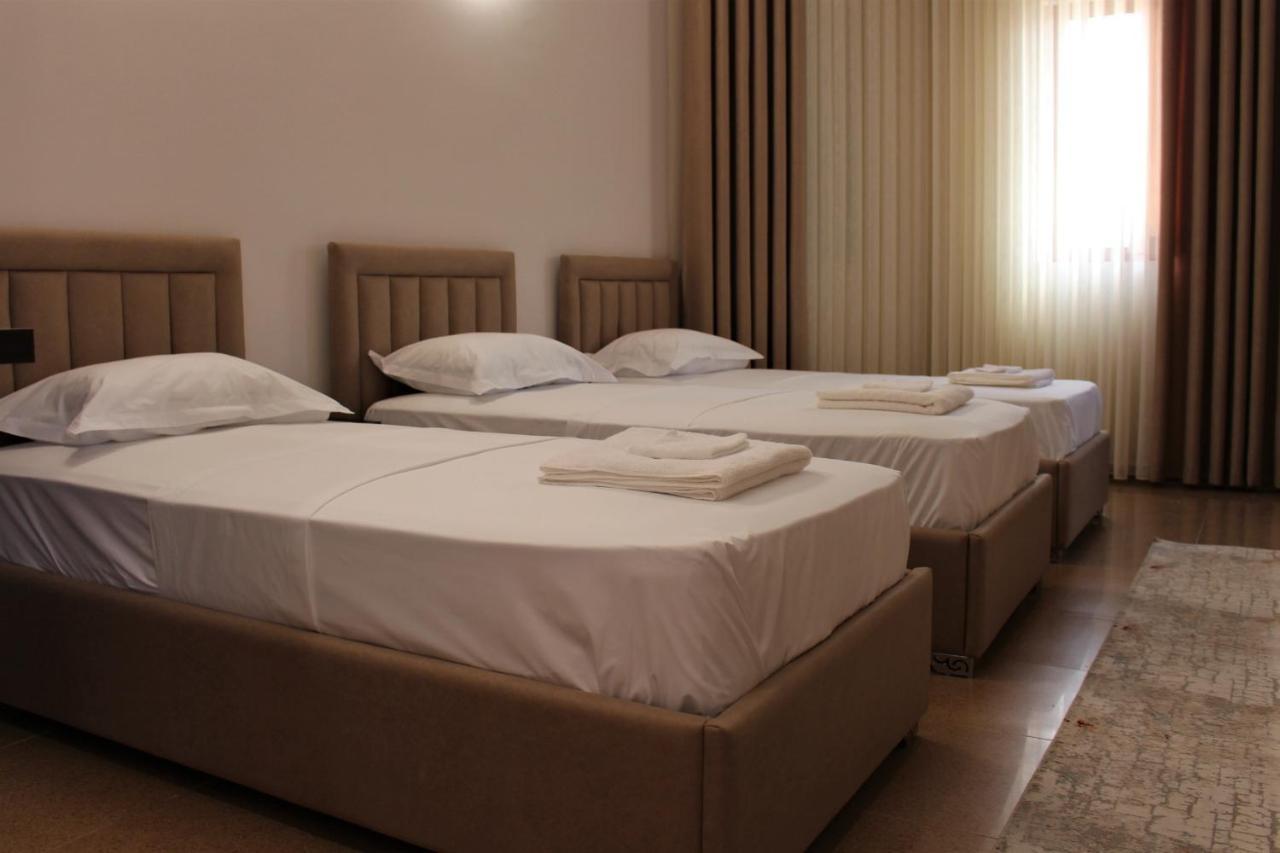 Hotel Vila Maledhi Берат Екстериор снимка