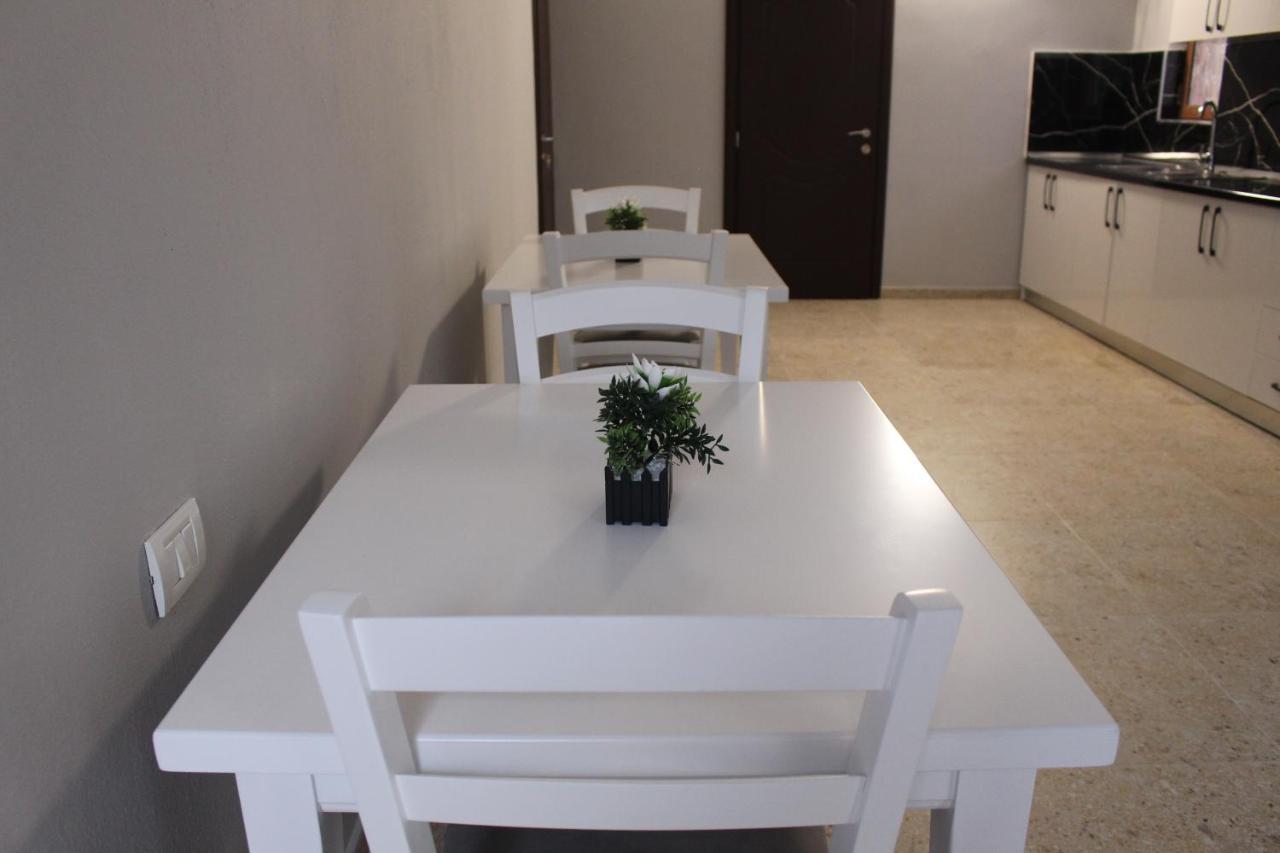 Hotel Vila Maledhi Берат Екстериор снимка