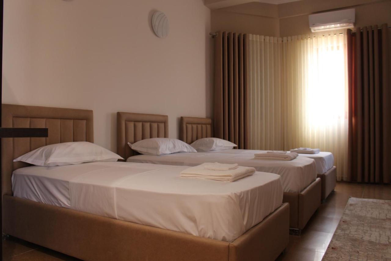 Hotel Vila Maledhi Берат Екстериор снимка