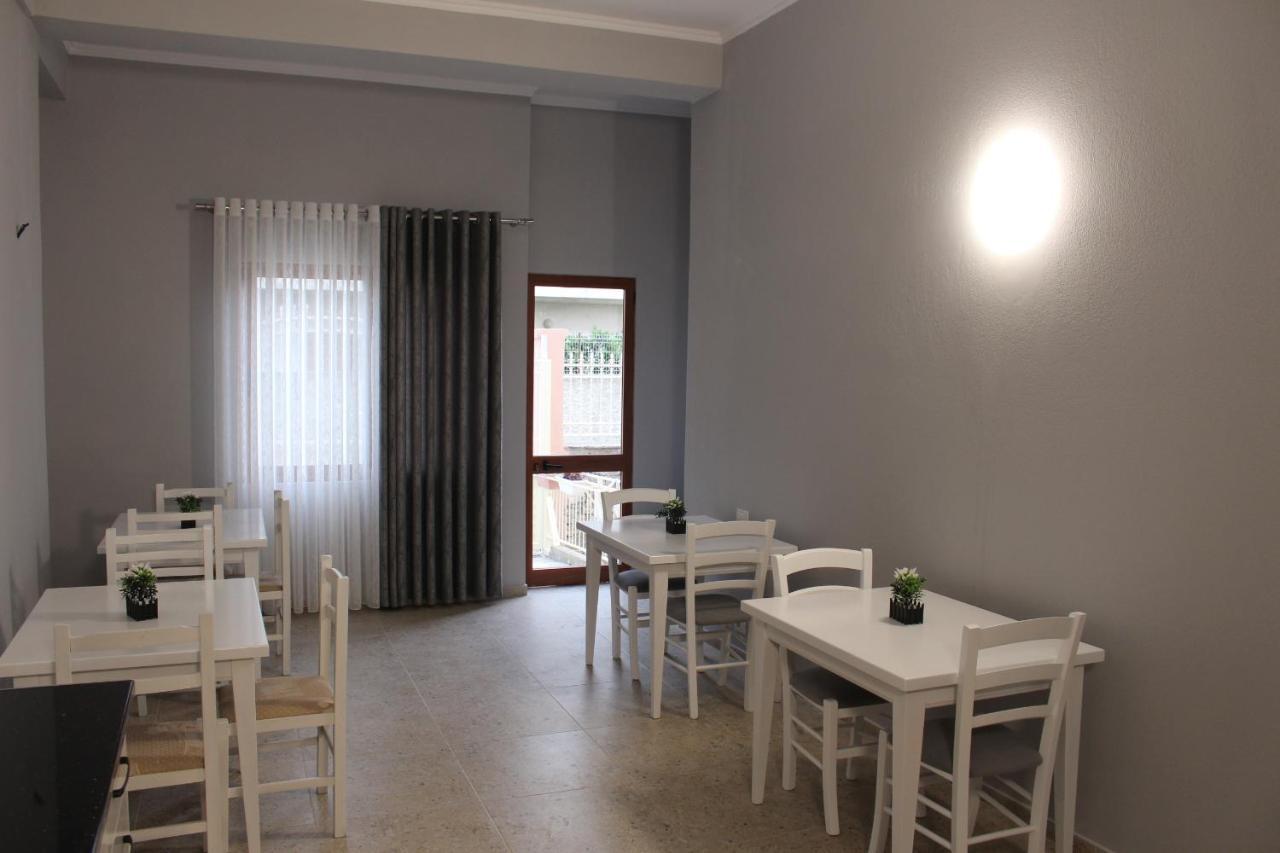 Hotel Vila Maledhi Берат Екстериор снимка