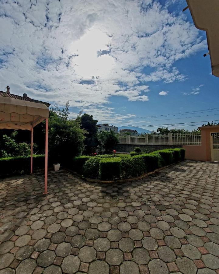 Hotel Vila Maledhi Берат Екстериор снимка