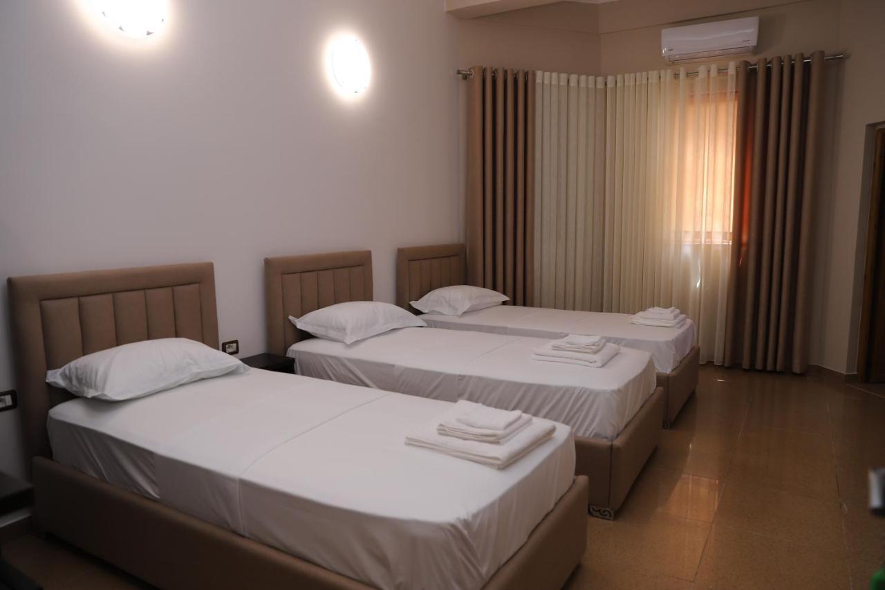Hotel Vila Maledhi Берат Екстериор снимка